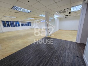 [觀塘] 有冷氣和內廁,即可租用